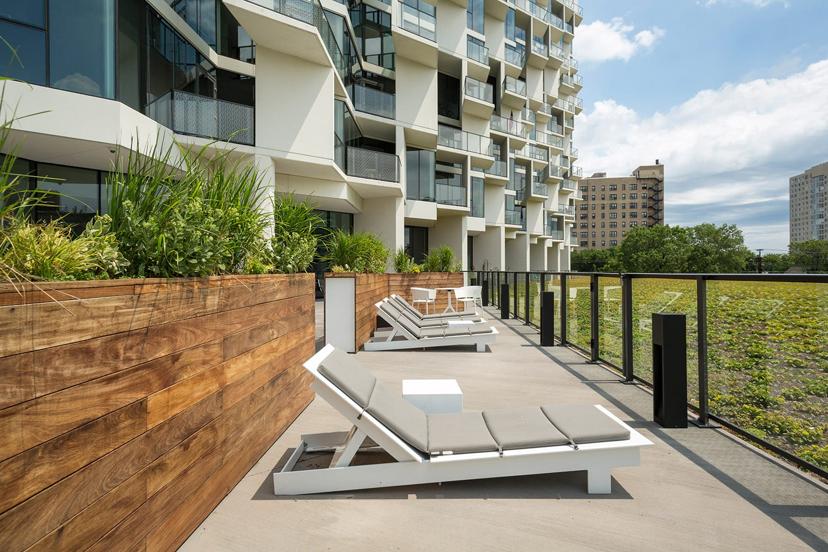 Hyde park apartments sun bathing chairs