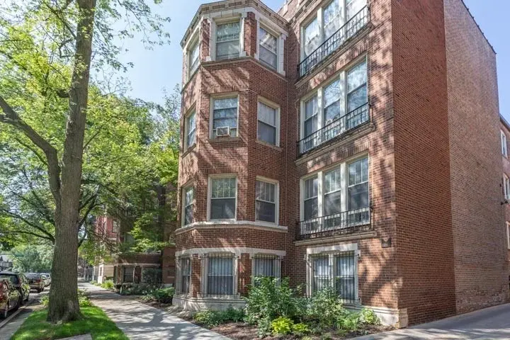 5034-5046 S. Woodlawn Avenue