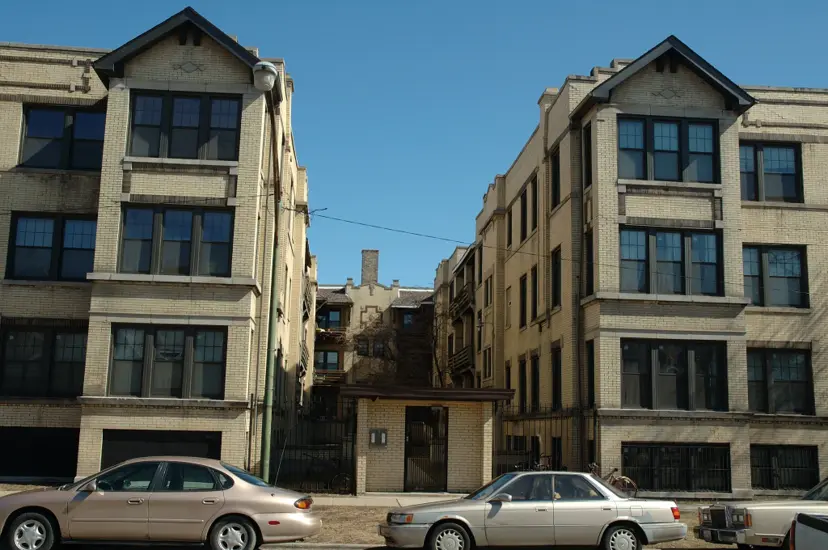5411-5421 S. Ellis Avenue