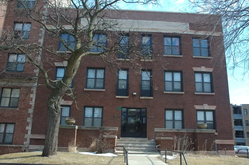 5457-5459 S. Blackstone Avenue