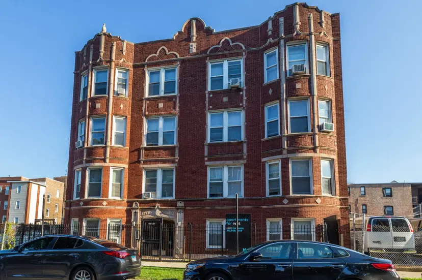 925 East 46th Street